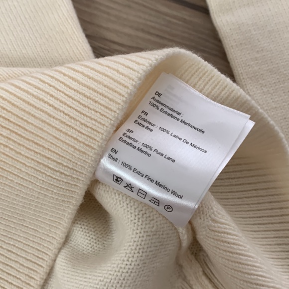 NWT Perfect moment Snow White/peach/rainbow ski sweater - Picture 4 of 6